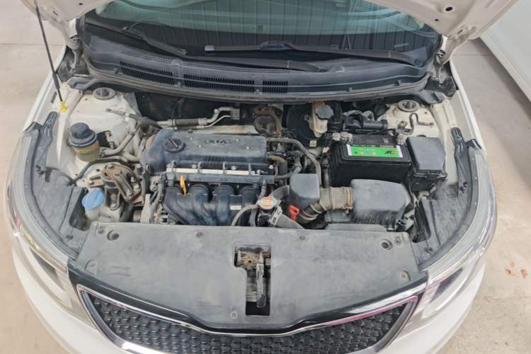 Used Kia K2 2015 Hatchback 1.4L AT GLS Cool Edition Engine Bay