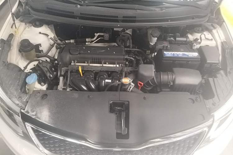 Used Kia K2 2015 Hatchback 1.4L AT GLS Cool Edition Engine Bay