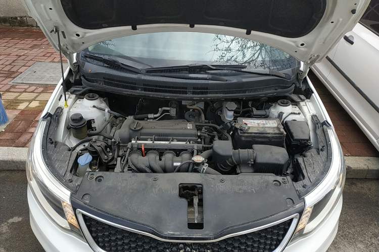 Used Kia K2 2015 Sedan 1.4L MT GLS Engine Bay