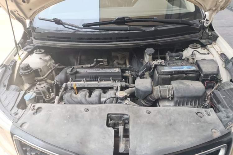 Used Kia K2 2015 Sedan 1.4L MT TOP Engine Bay