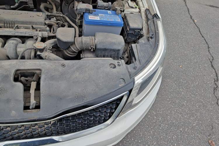 Used Kia K2 2015 Sedan 1.4L MT GLS Engine Bay Left