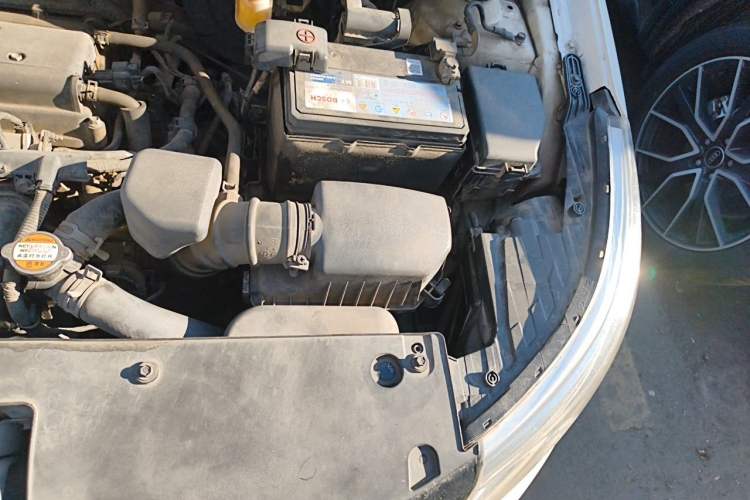 Used Kia K2 2015 Sedan 1.4L MT GLS Engine Bay Left