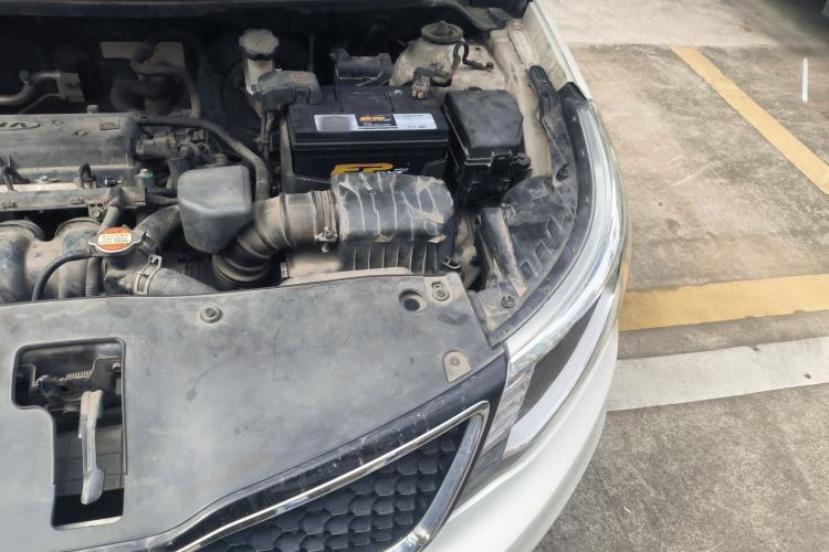 Used Kia K2 2015 Sedan 1.4L MT GLS Engine Bay Left