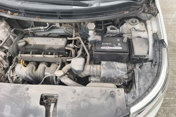 Used Kia K2 2015 Sedan 1.4L MT GLS Engine Bay Left