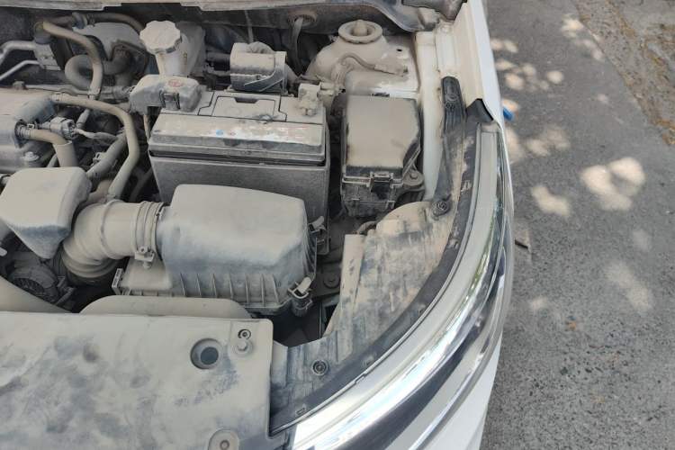 Used Kia K2 2015 Sedan 1.4L MT GLS Engine Bay Left