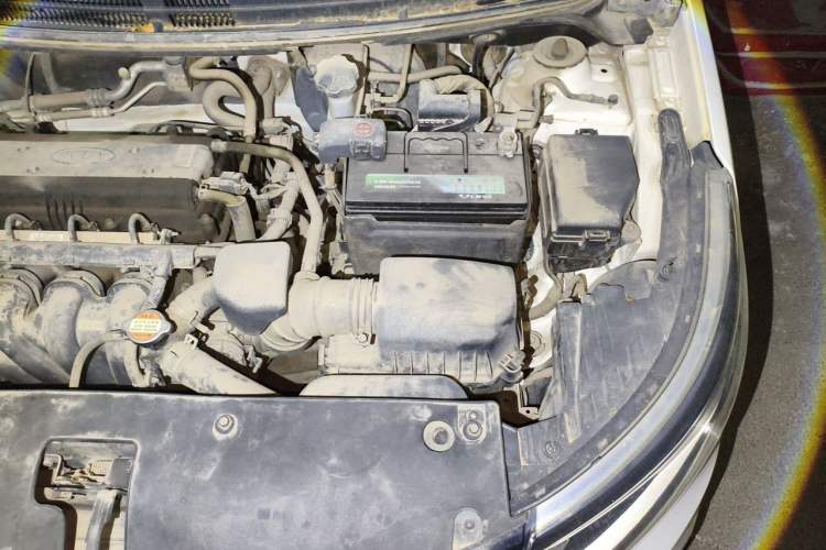 Used Kia K2 2015 Sedan 1.4L MT GLS Engine Bay Left
