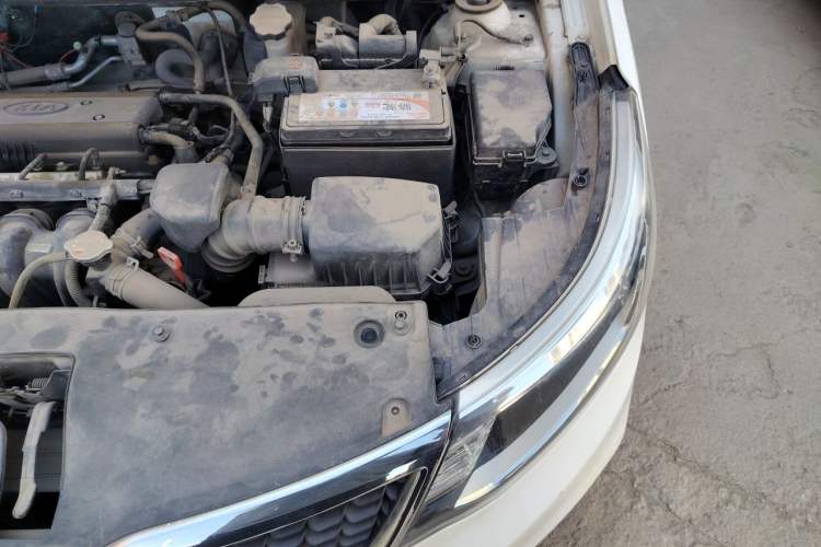 Used Kia K2 2015 Sedan 1.4L Automatic GLS Engine Bay Left
