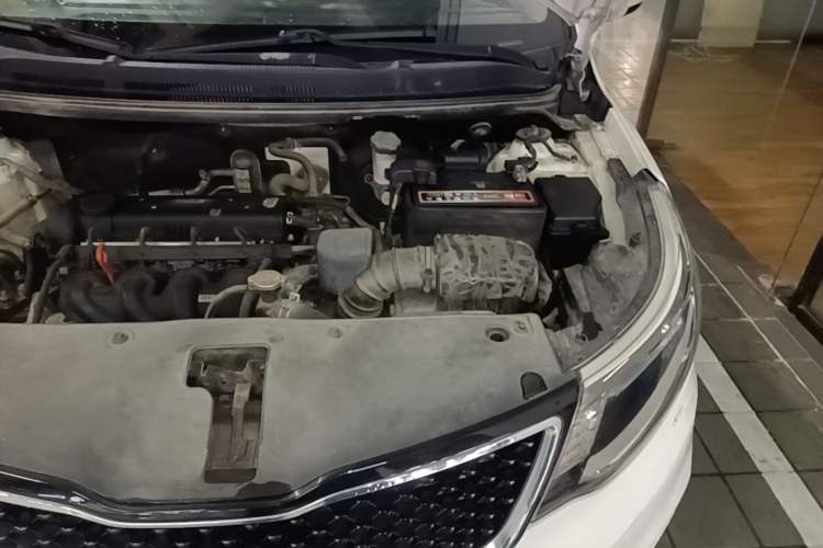 Used Kia K2 2015 Sedan 1.4L MT GLS Engine Bay Left