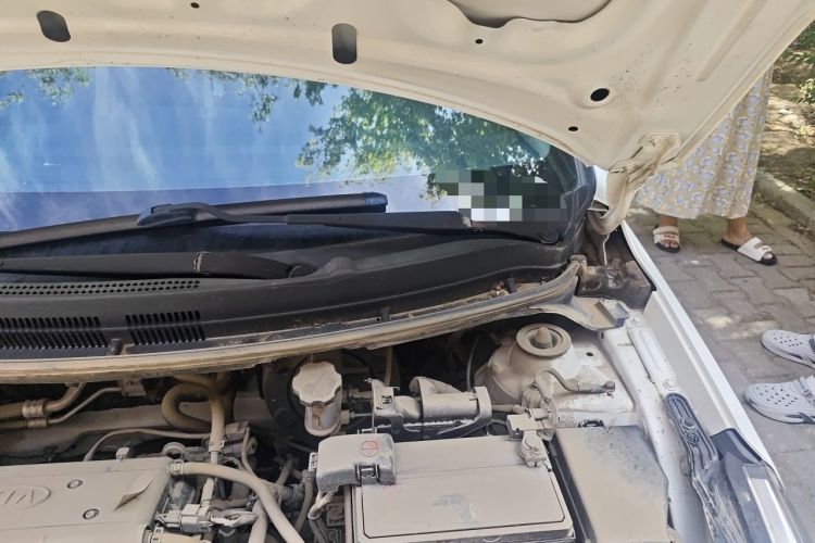 Used Kia K2 2015 Sedan 1.4L Automatic GLS Engine Bay Left