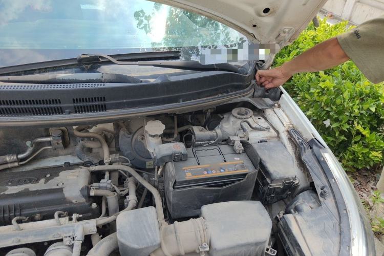 Used Kia K2 2015 Sedan 1.4L MT GLS Engine Bay Left