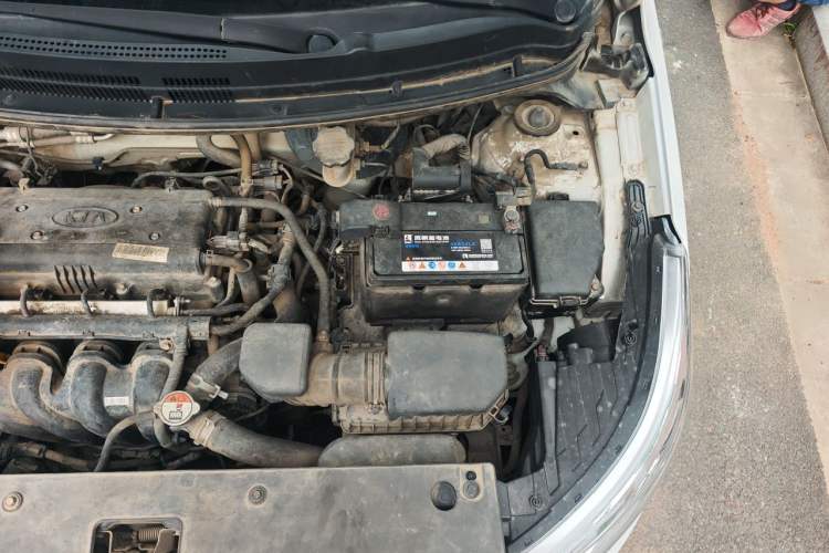 Used Kia K2 2015 Sedan 1.4L MT GLS Engine Bay Left