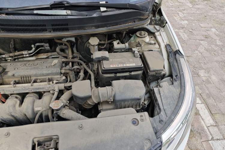 Used Kia K2 2015 Sedan 1.4L MT GLS Engine Bay Left