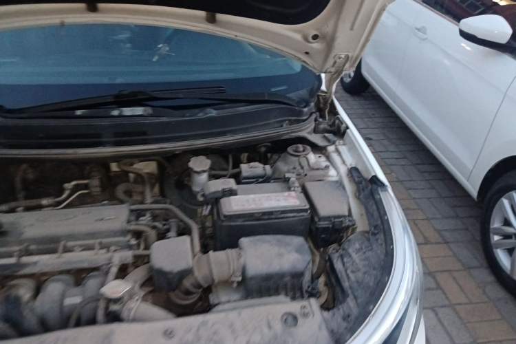 Used Kia K2 2015 Sedan 1.4L MT GLS Engine Bay Left