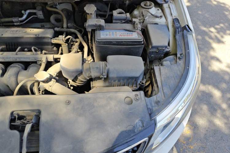 Used Kia K2 2015 Sedan 1.4L MT GLS Engine Bay Left