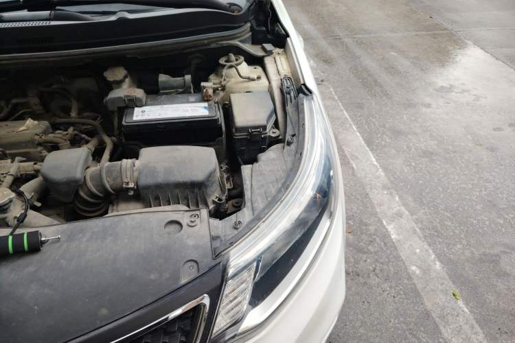 Used Kia K2 2015 Sedan 1.4L MT GLS Engine Bay Left