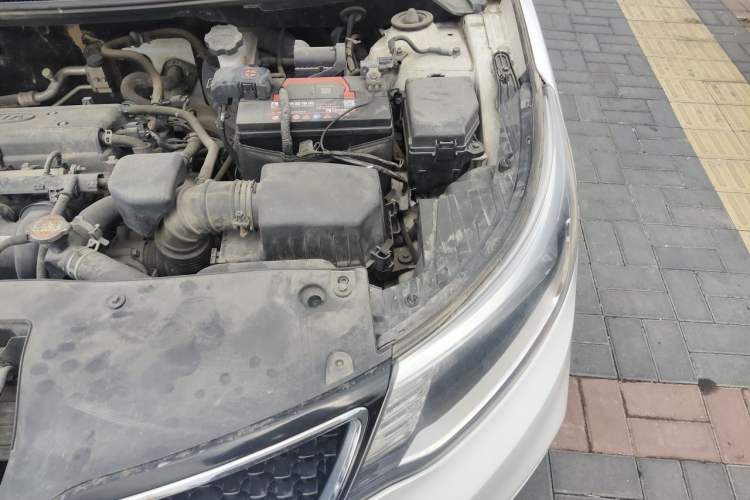 Used Kia K2 2015 Sedan 1.4L MT GLS Engine Bay Left