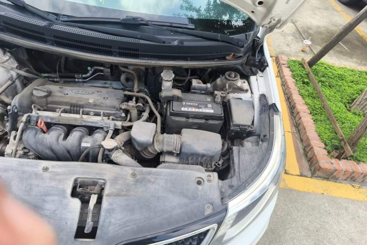 Used Kia K2 2015 Sedan 1.4L MT GLS Engine Bay Left