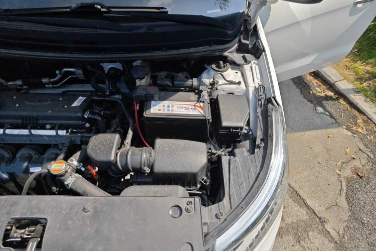 Used Kia K2 2015 Sedan 1.4L Automatic GLS Engine Bay Left