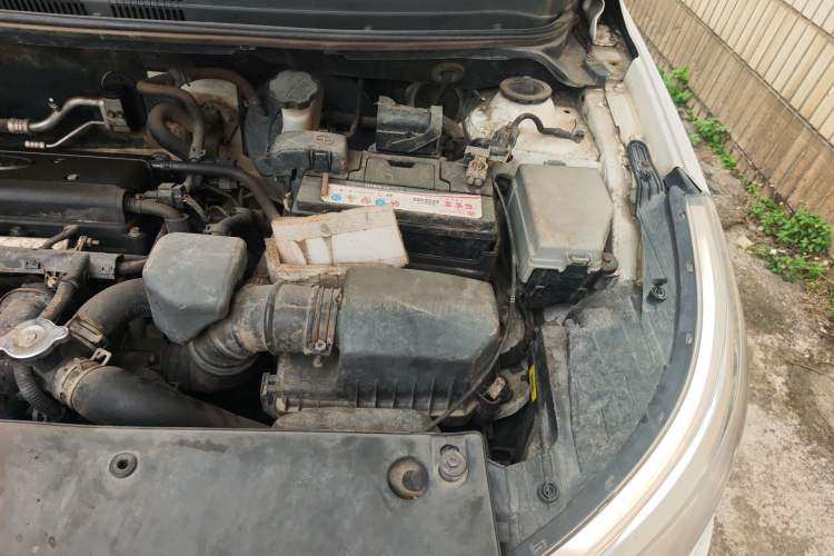 Used Kia K2 2015 Sedan 1.4L MT GLS Engine Bay Left