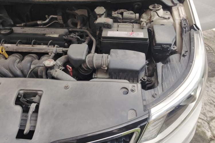 Used Kia K2 2015 Sedan 1.6L Automatic Transmission Premium Engine Bay Left