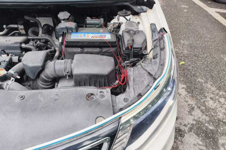Used Kia K2 2015 Sedan 1.4L MT GLS Engine Bay Left