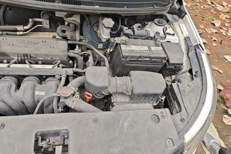 Used Kia K2 2015 Sedan 1.4L Automatic GLS Engine Bay Left