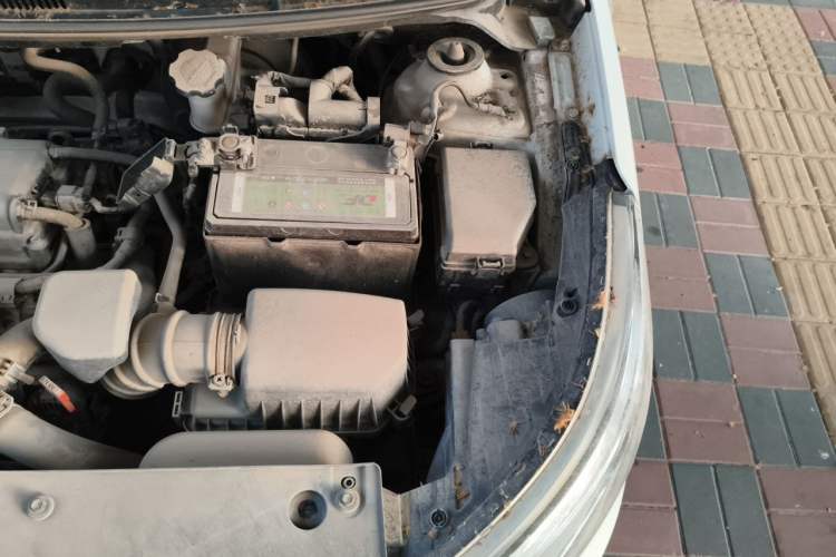 Used Kia K2 2015 Sedan 1.4L Automatic Top-Trim Engine Bay Left