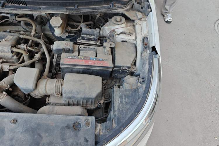 Used Kia K2 2015 Sedan 1.4L MT GLS Engine Bay Left