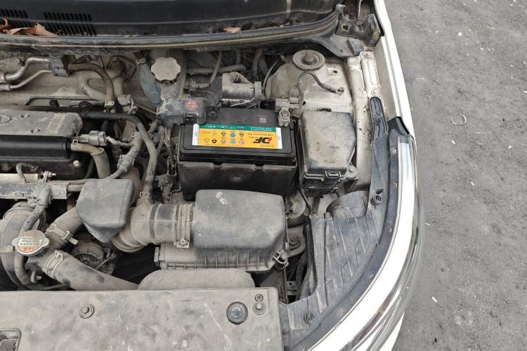 Used Kia K2 2015 Sedan 1.4L MT GLS Engine Bay Left