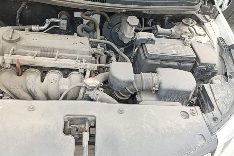 Used Kia K2 2015 Sedan 1.4L Manual Transmission GL Engine Bay Left