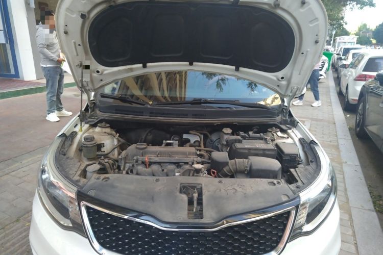 Used Kia K2 2015 Hatchback 1.4L AT GLS Cool Edition Engine Bay