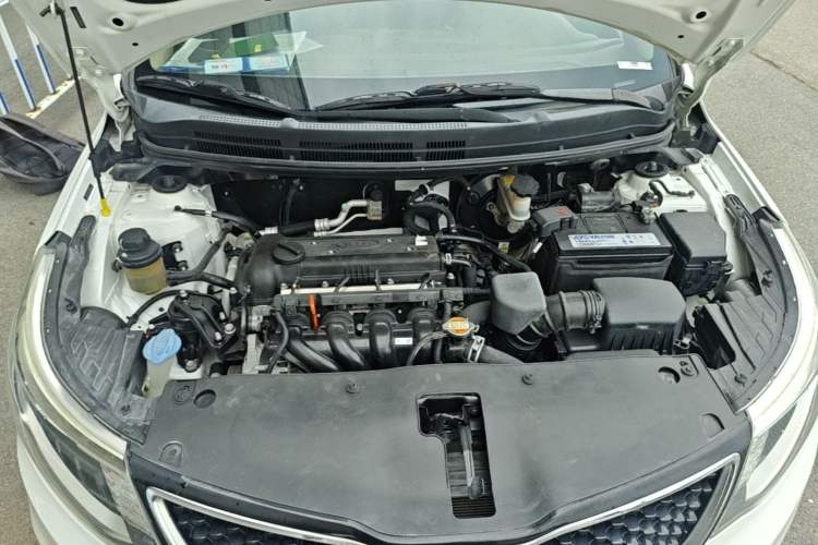 Used Kia K2 2015 Sedan 1.4L MT GLS Engine Bay