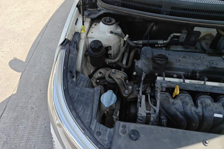 Used Kia K2 2015 Sedan 1.6L Automatic Transmission Premium Engine Bay Right