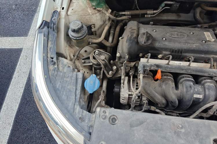 Used Kia K2 2015 Sedan 1.4L MT GLS Engine Bay Right