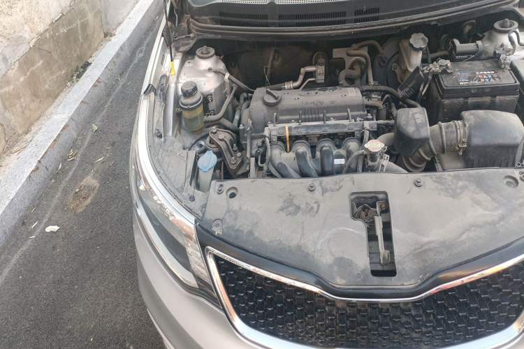 Used Kia K2 2015 Sedan 1.4L MT GLS Engine Bay Right