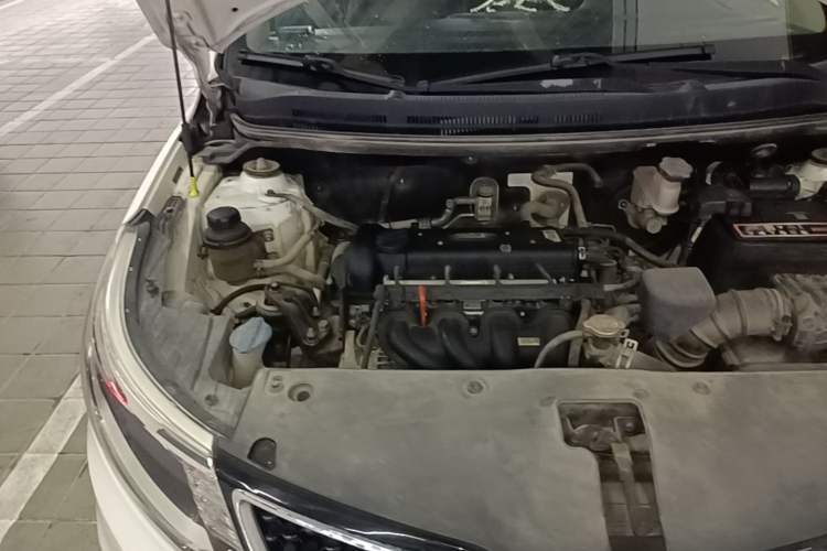 Used Kia K2 2015 Sedan 1.4L MT GLS Engine Bay Right