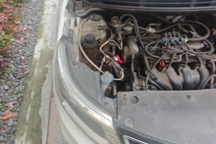 Used Kia K2 2015 Sedan 1.4L MT GLS Engine Bay Right