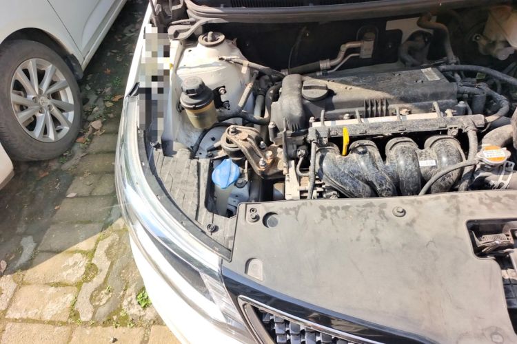 Used Kia K2 2015 Sedan 1.4L MT GLS Engine Bay Right