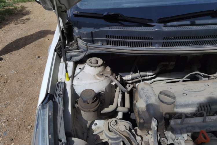 Used Kia K2 2015 Sedan 1.4L Automatic GLS Engine Bay Right