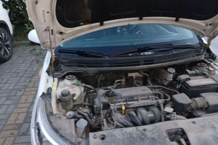 Used Kia K2 2015 Sedan 1.4L MT GLS Engine Bay Right