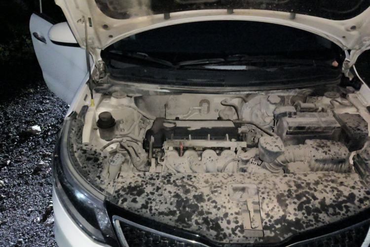 Used Kia K2 2015 Sedan 1.4L MT GLS Engine Bay Right