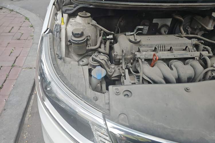 Used Kia K2 2015 Sedan 1.4L Automatic GLS Engine Bay Right