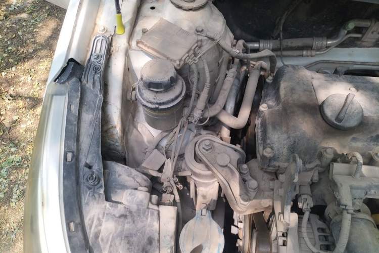 Used Kia K2 2015 Sedan 1.4L MT GLS Engine Bay Right