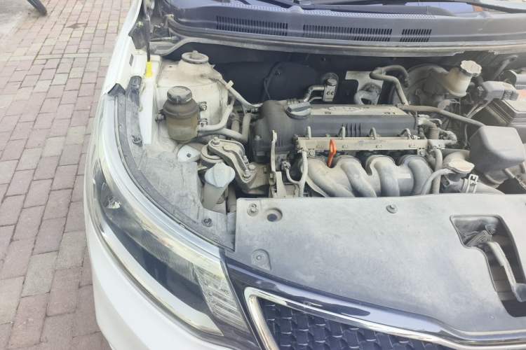 Used Kia K2 2015 Sedan 1.4L MT GLS Engine Bay Right