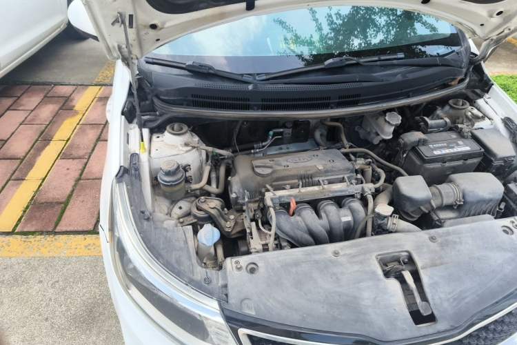 Used Kia K2 2015 Sedan 1.4L MT GLS Engine Bay Right