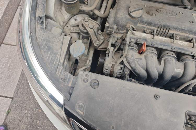 Used Kia K2 2015 Sedan 1.4L MT GLS Engine Bay Right