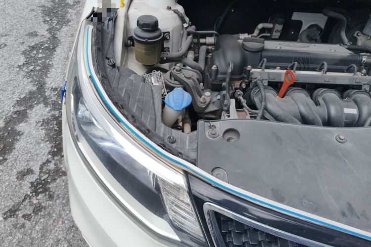 Used Kia K2 2015 Sedan 1.4L MT GLS Engine Bay Right