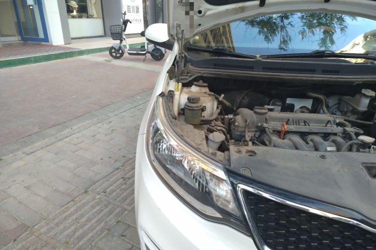 Used Kia K2 2015 Hatchback 1.4L AT GLS Cool Edition Engine Bay Right