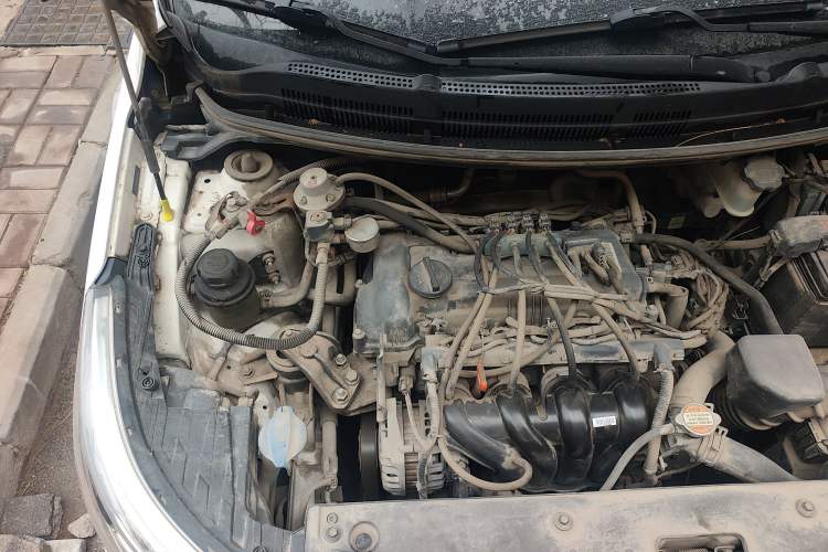 Used Kia K2 2015 Sedan 1.4L MT GLS Engine Bay Right