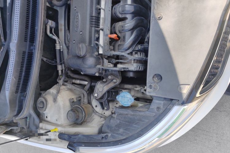 Used Kia K2 2015 Sedan 1.4L Automatic GLS Engine Bay Right
